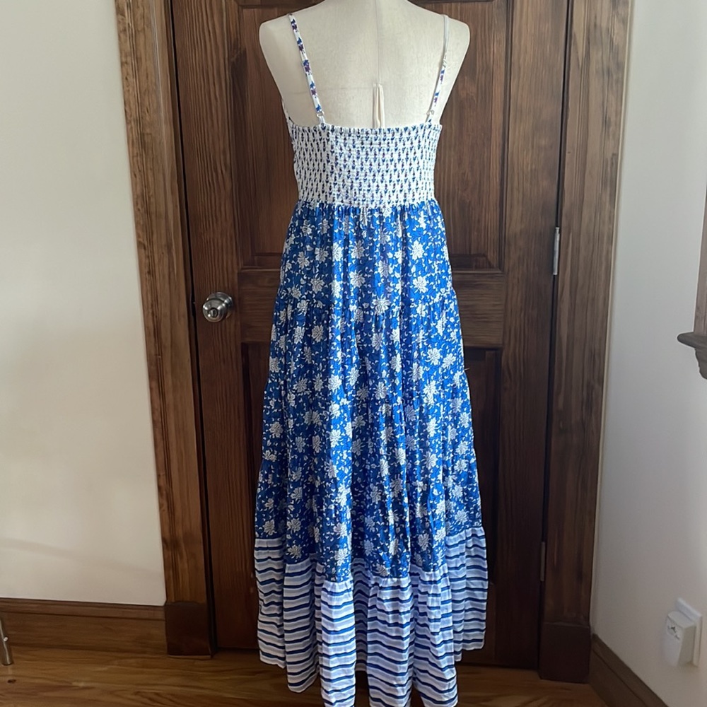J. CREW Blue White Floral Block Print Smocked Patchwork CottonTiered Dress 4 NEW - Picture 8 of 11
